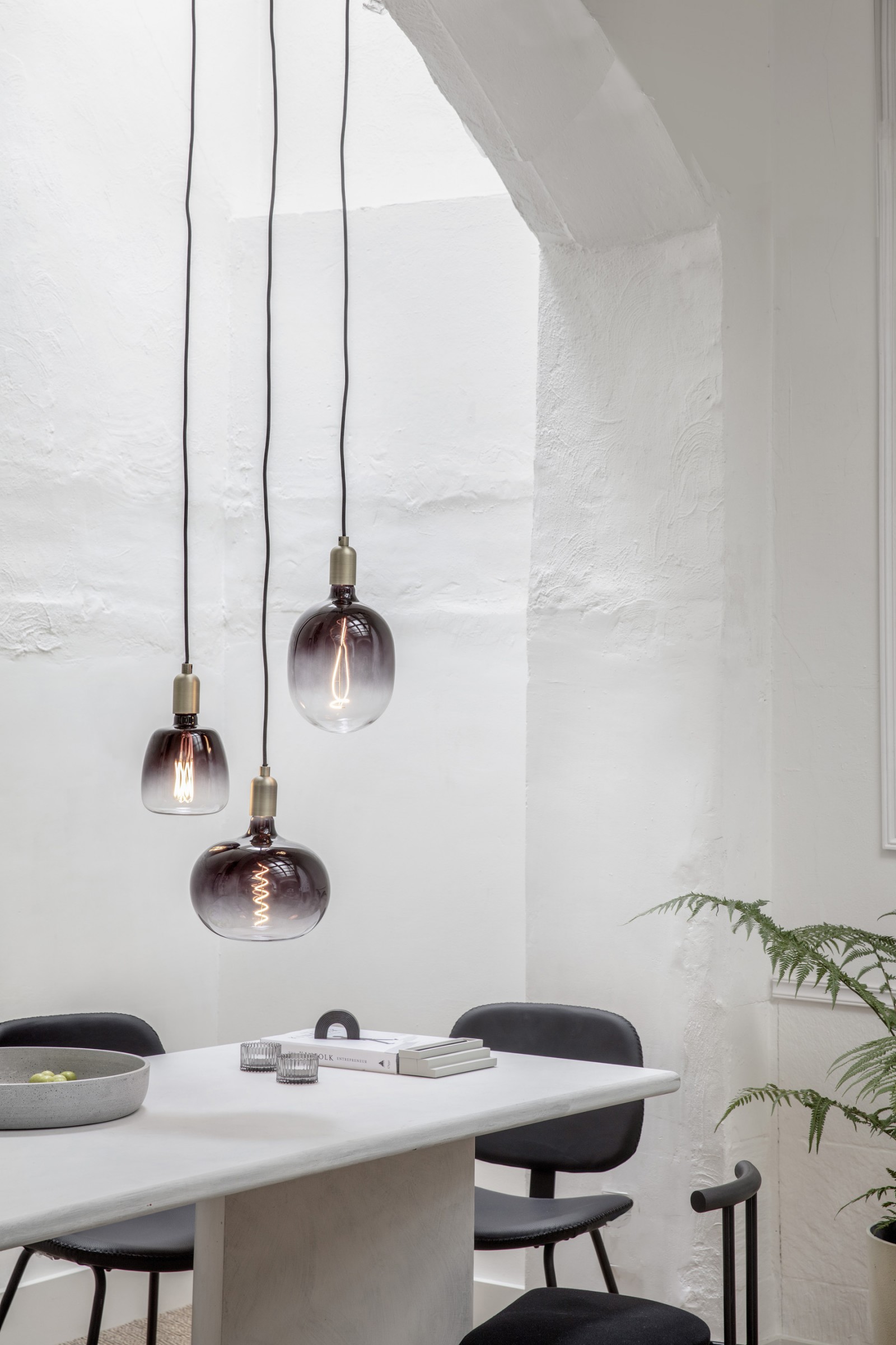 Kiruna Moonstone Black