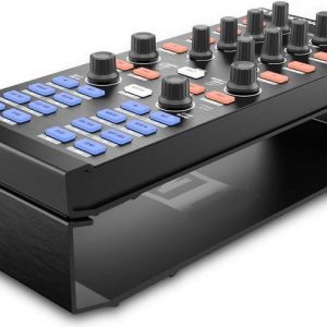 Kontrol X1 + Kontrol stand bundle